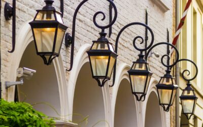 découvrez nos solutions d'éclairage extérieur pour illuminer votre jardin, terrasse ou façade. profitez d'une ambiance chaleureuse et sécurisez vos espaces extérieurs avec des luminaires design et durables.
