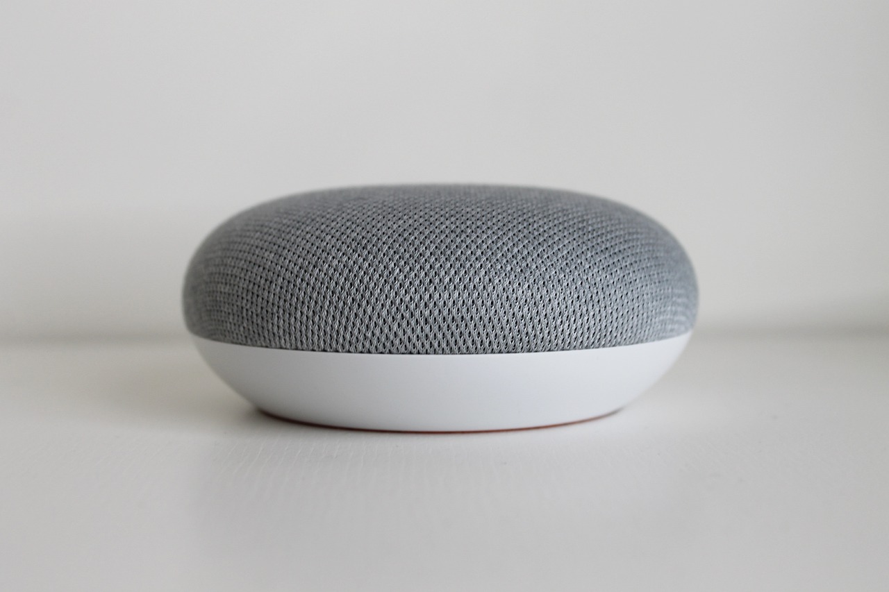 découvrez tout ce qu'il faut savoir sur la smart home : technologies connectées, domotique, sécurité, confort et astuces pour une maison intelligente et moderne.
